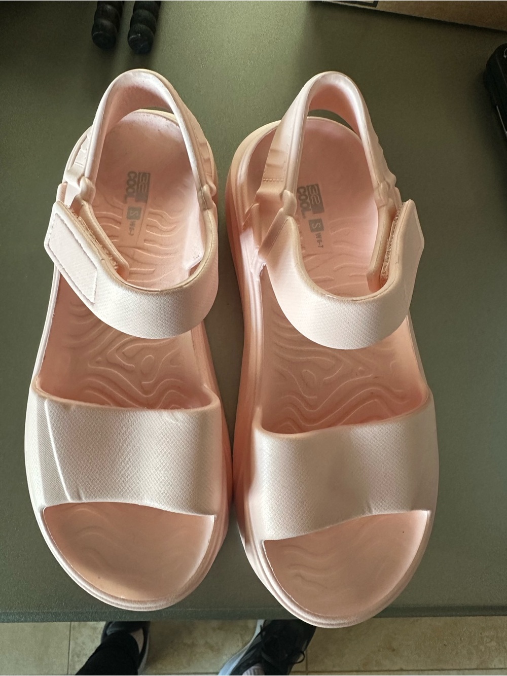 32 Degrees Light Pink Women’s Platform Slide Sandals size 6